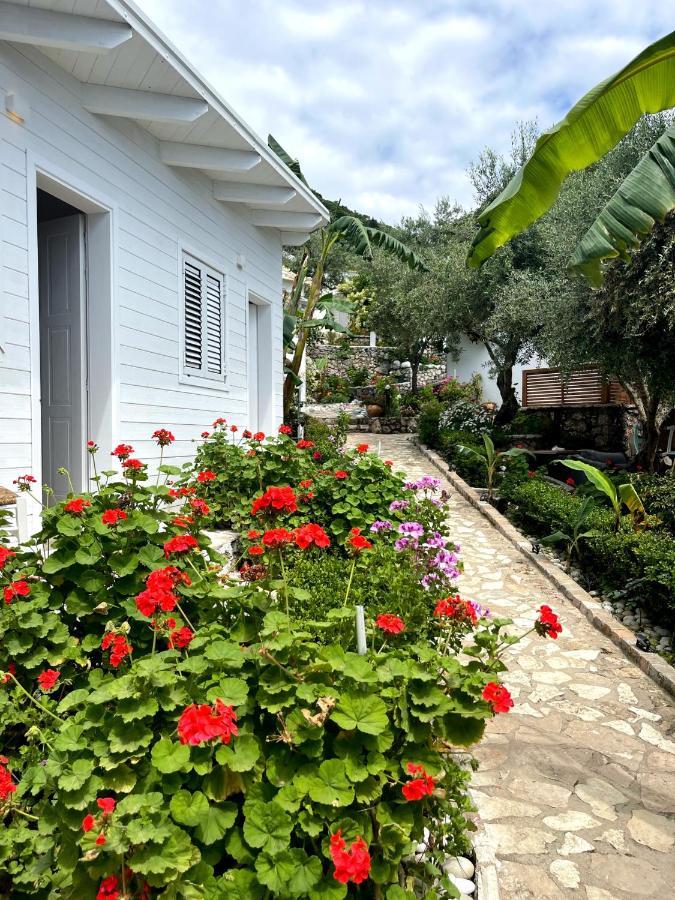 Alevra Hotel Dhermi Exterior photo