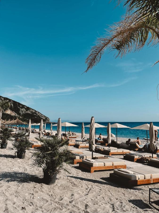 Alevra Hotel Dhermi Exterior photo
