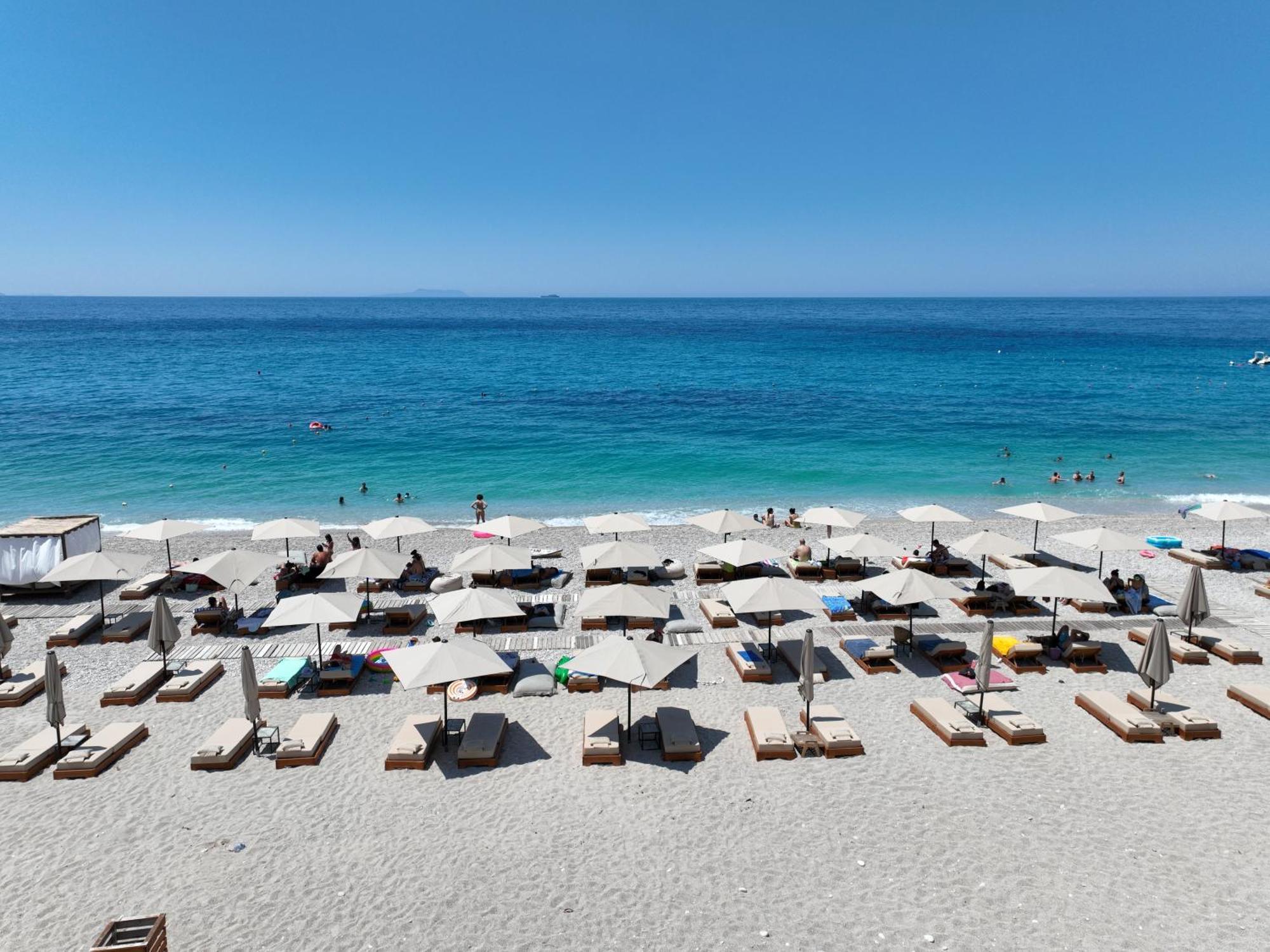Alevra Hotel Dhermi Exterior photo