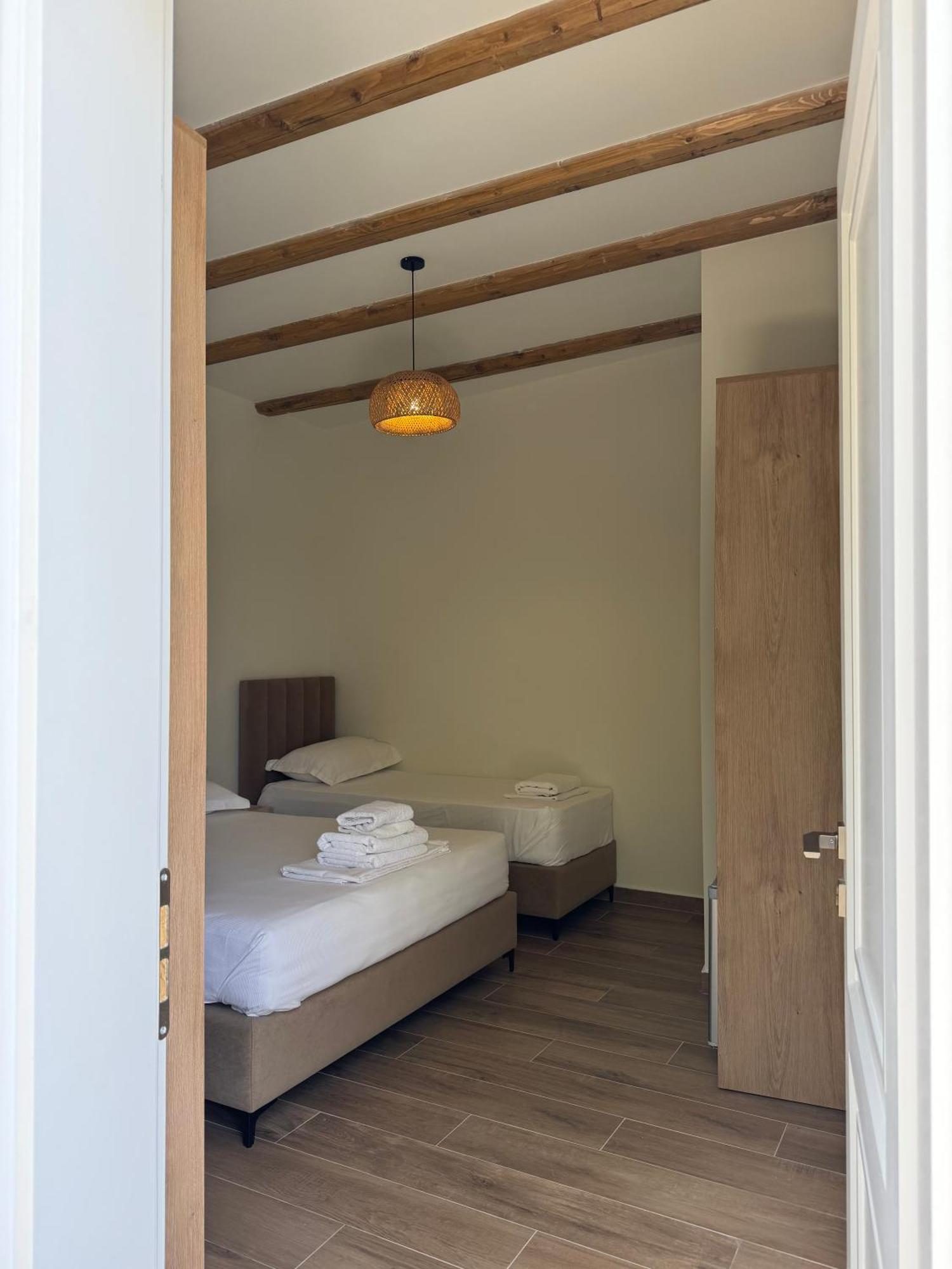 Alevra Hotel Dhermi Exterior photo
